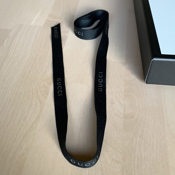 Gucci box with tissue and ribbon - Picture 7 of 7